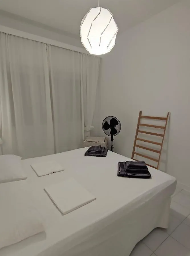 Cozy Seaview Apartment سيفيري اليونان