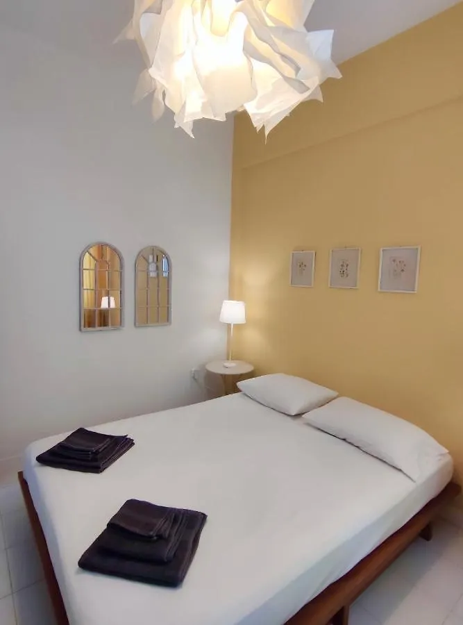 Cozy Seaview Apartment سيفيري 0*,  اليونان