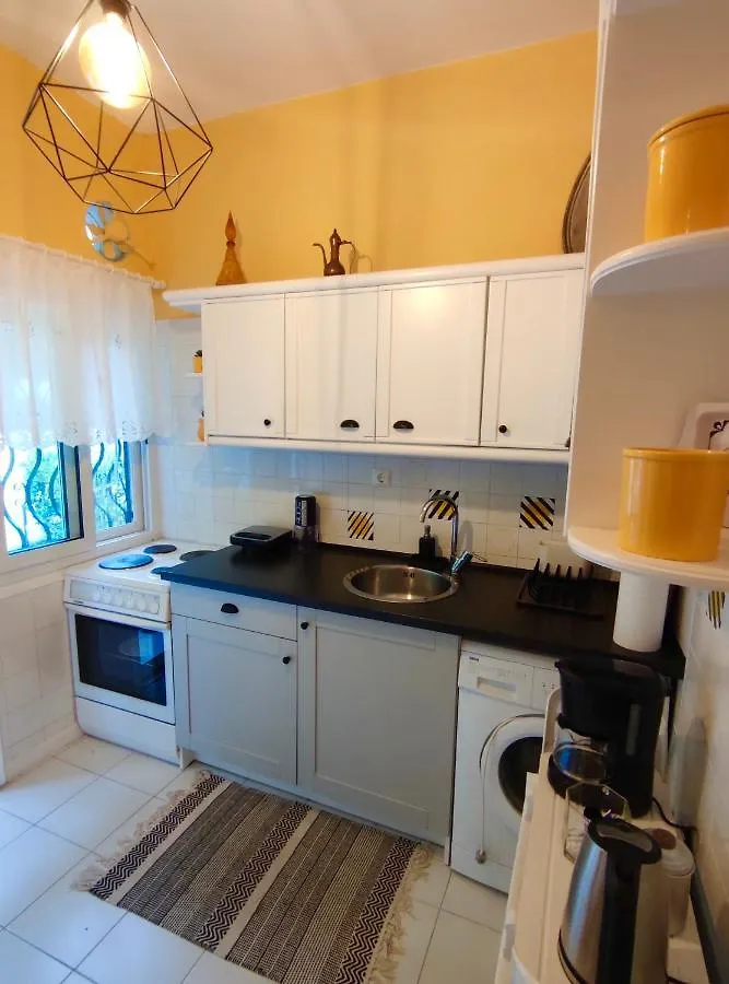 Cozy Seaview Apartment سيفيري